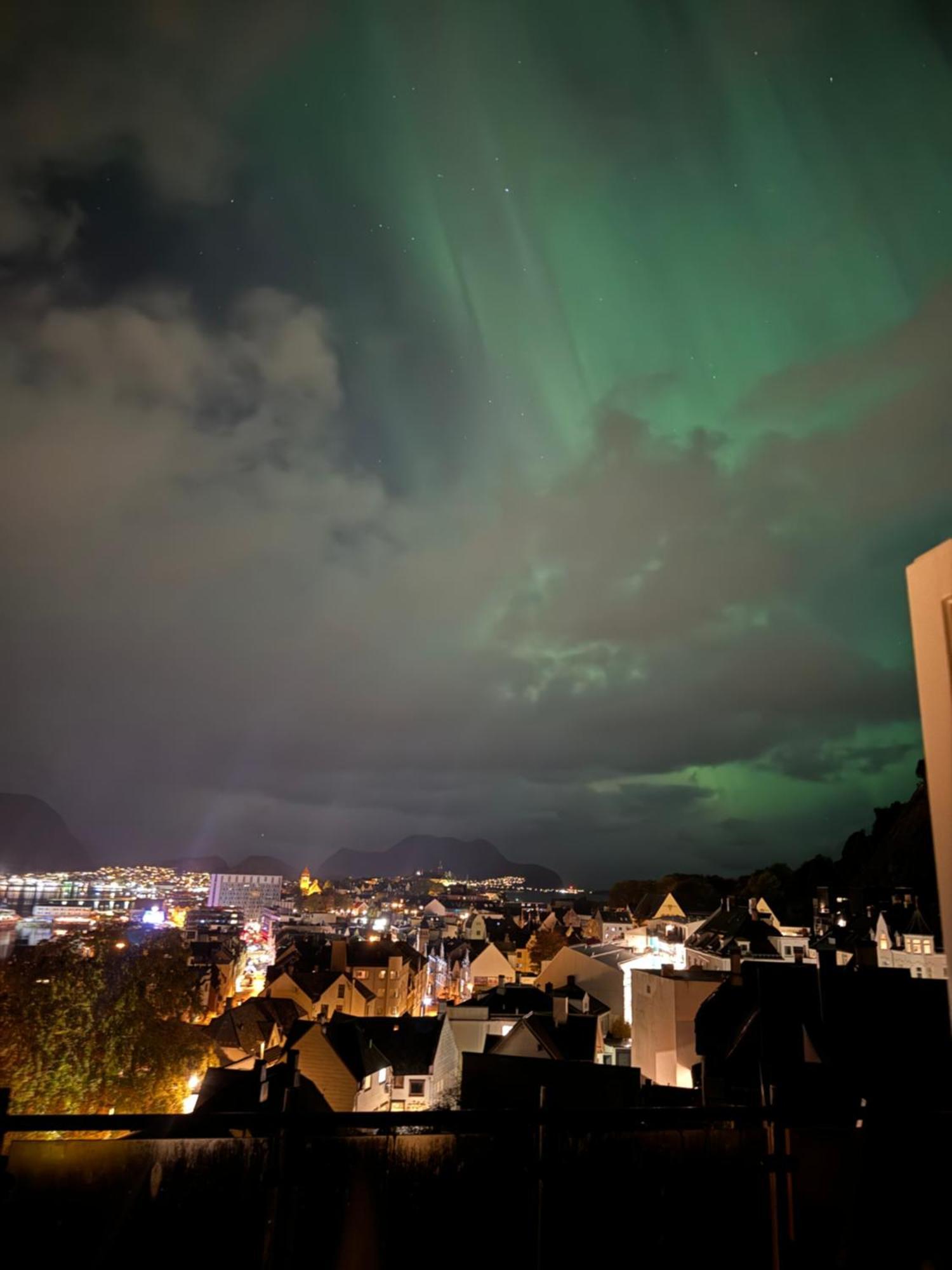 Panorama Apartment With 360 View Of The City Alesund Luaran gambar